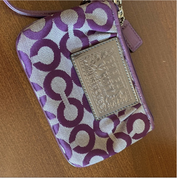 PURPLE COACH WRISTLET - Picture 2 of 9